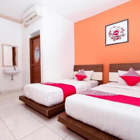 Oyo 1251 Residence 8 Semarang Dış mekan fotoğraf
