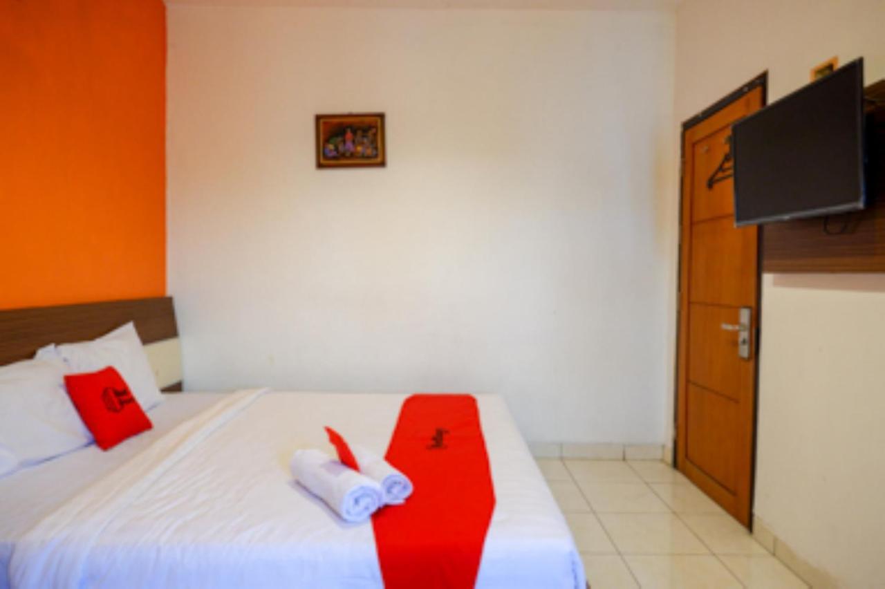 Oyo 1251 Residence 8 Semarang Dış mekan fotoğraf