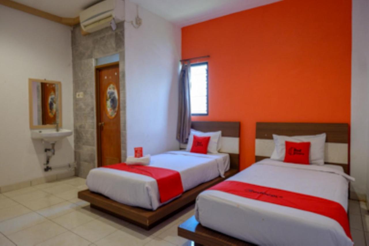 Oyo 1251 Residence 8 Semarang Dış mekan fotoğraf