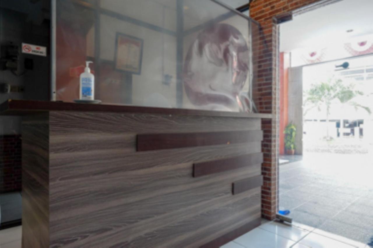Oyo 1251 Residence 8 Semarang Dış mekan fotoğraf