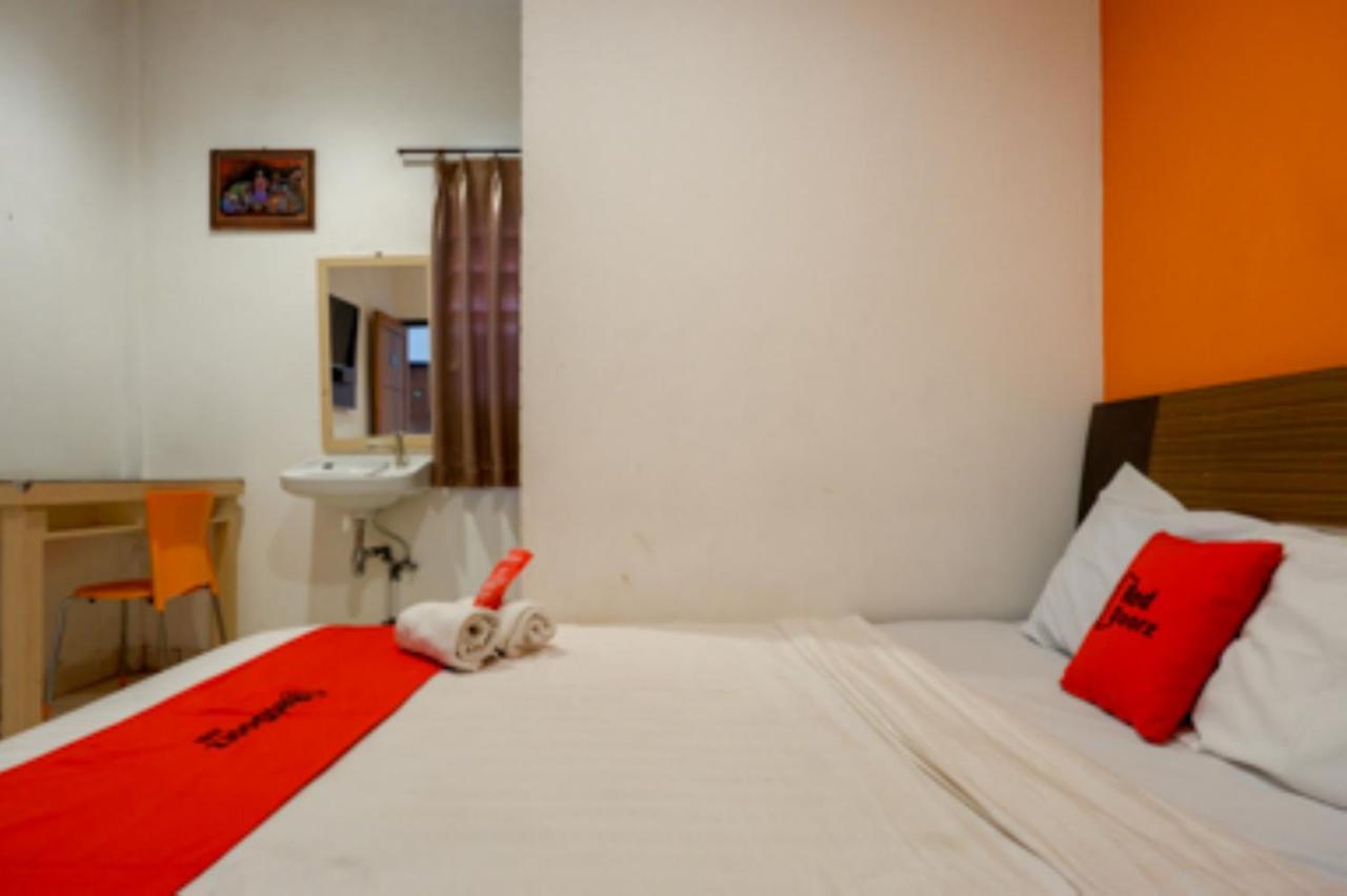 Oyo 1251 Residence 8 Semarang Dış mekan fotoğraf