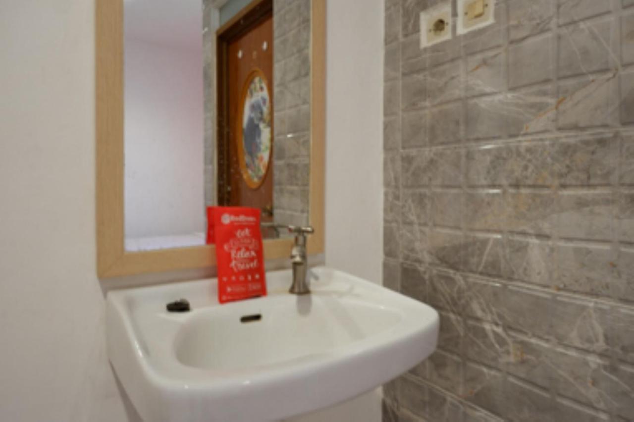 Oyo 1251 Residence 8 Semarang Dış mekan fotoğraf