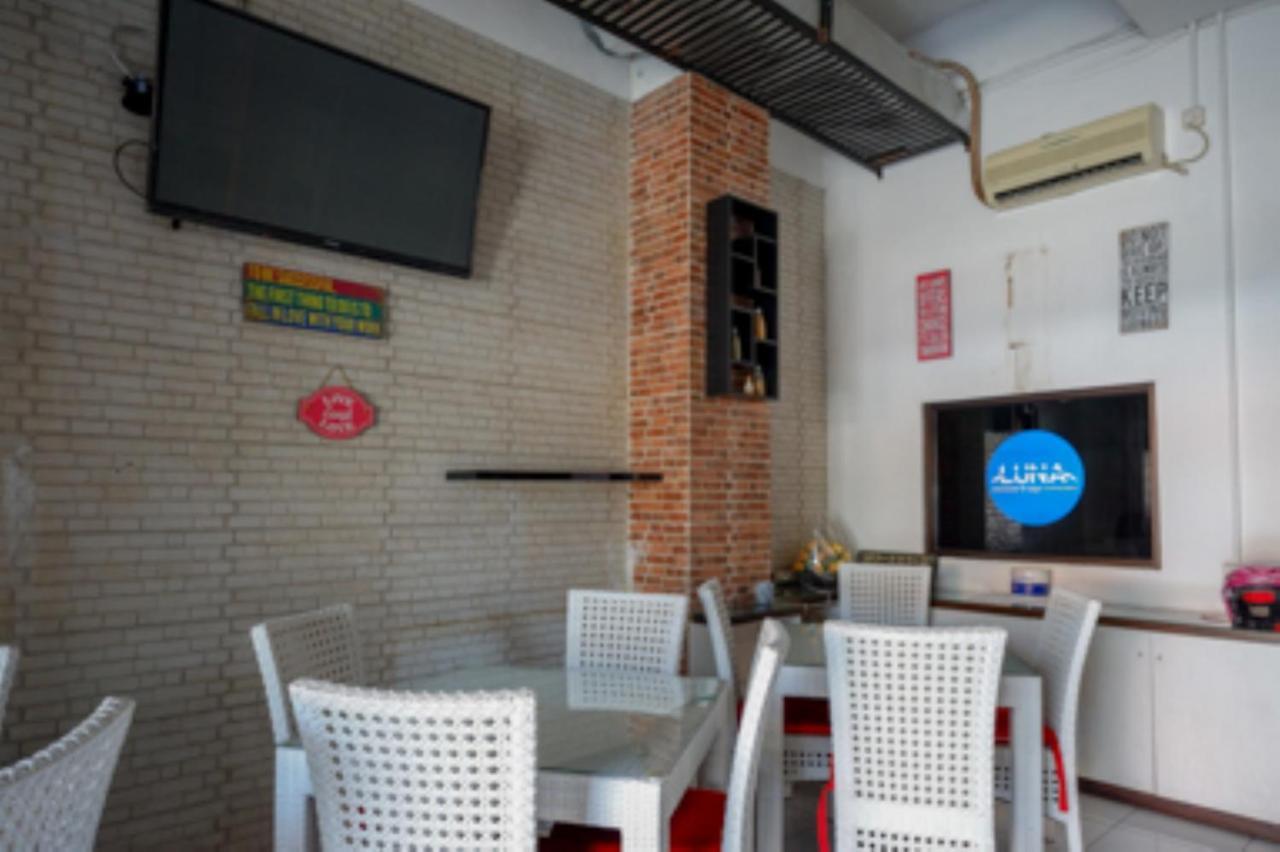 Oyo 1251 Residence 8 Semarang Dış mekan fotoğraf