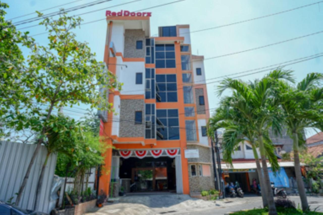Oyo 1251 Residence 8 Semarang Dış mekan fotoğraf