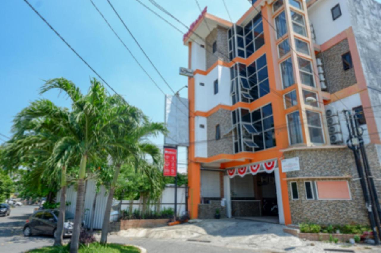Oyo 1251 Residence 8 Semarang Dış mekan fotoğraf