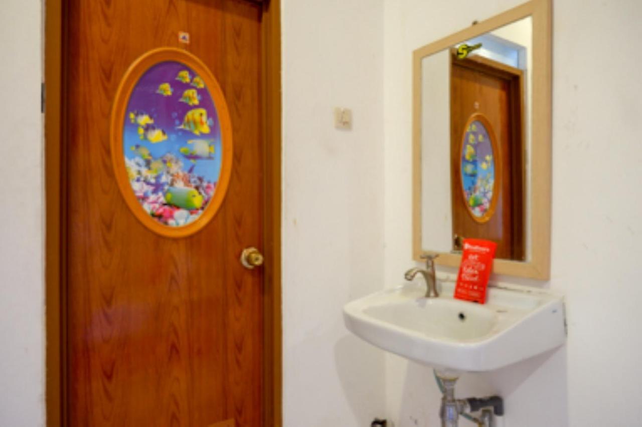 Oyo 1251 Residence 8 Semarang Dış mekan fotoğraf