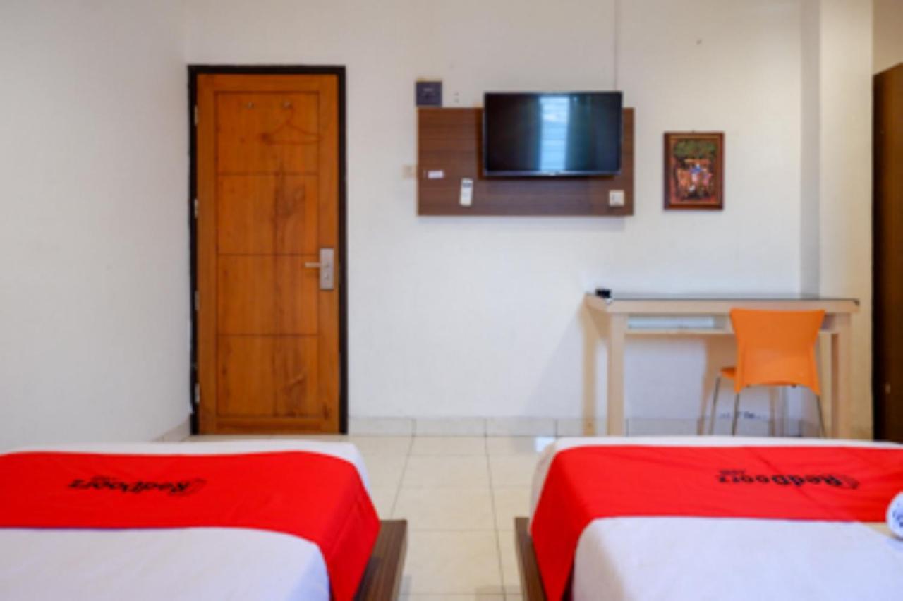 Oyo 1251 Residence 8 Semarang Dış mekan fotoğraf