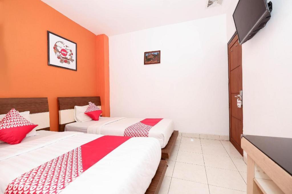 Oyo 1251 Residence 8 Semarang Dış mekan fotoğraf