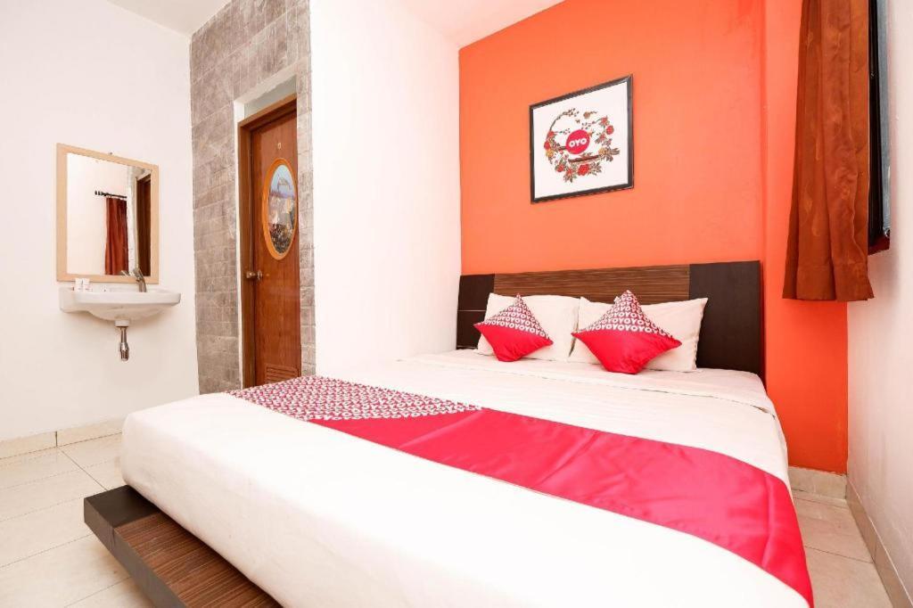Oyo 1251 Residence 8 Semarang Dış mekan fotoğraf