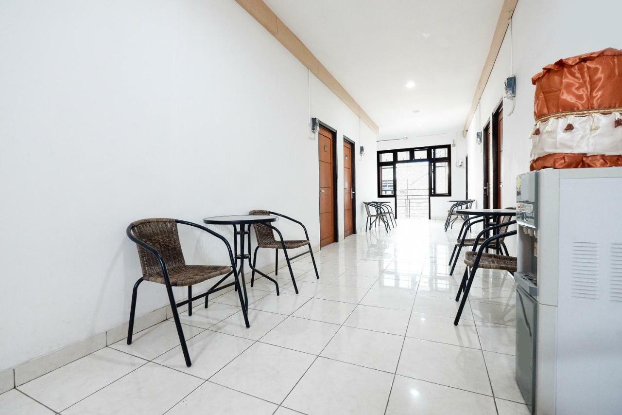Oyo 1251 Residence 8 Semarang Dış mekan fotoğraf