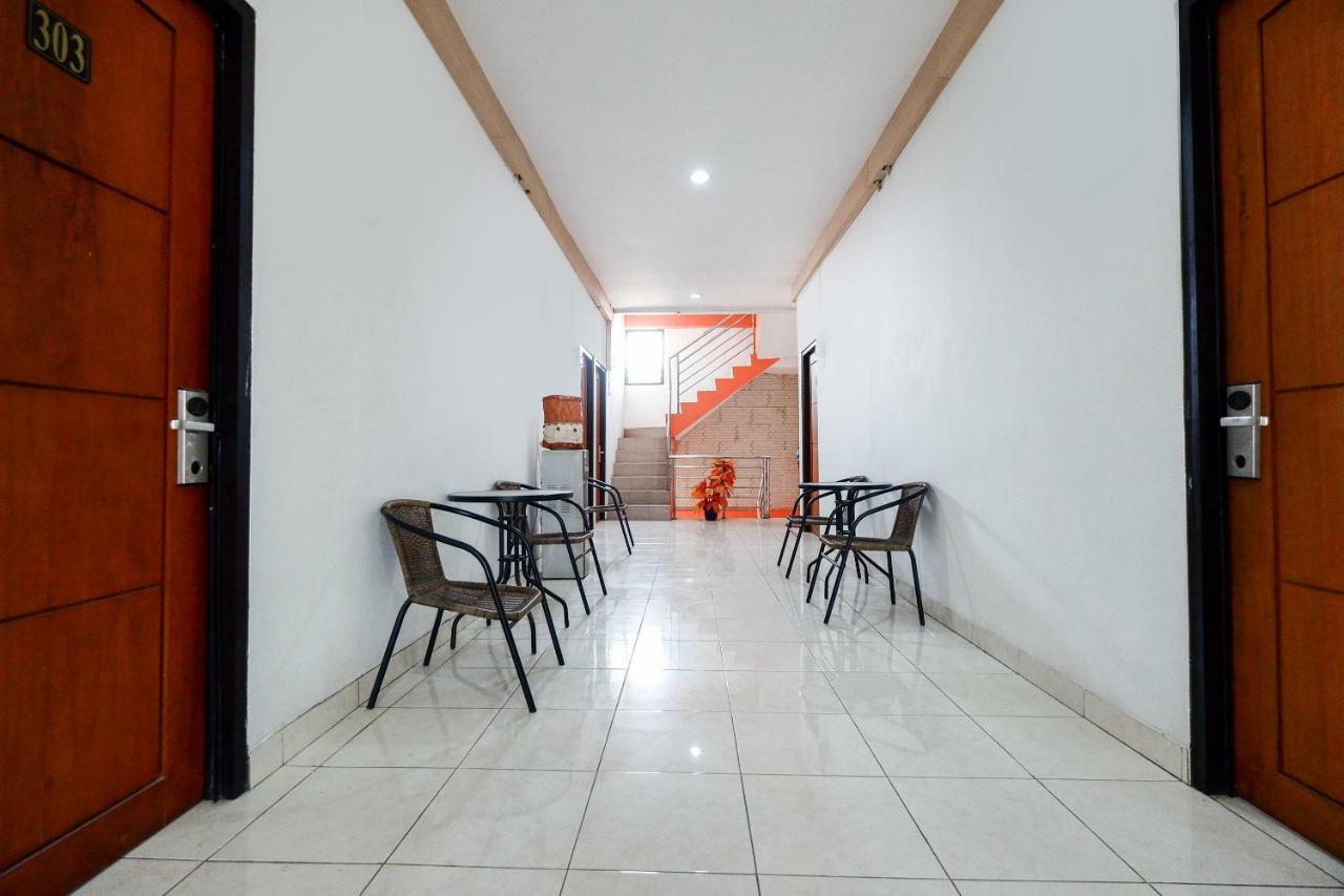 Oyo 1251 Residence 8 Semarang Dış mekan fotoğraf